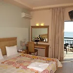 Отель Glyfada Beach Hotel Глифада