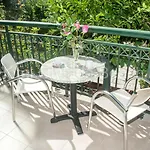 Отель Glyfada Beach Hotel 3*