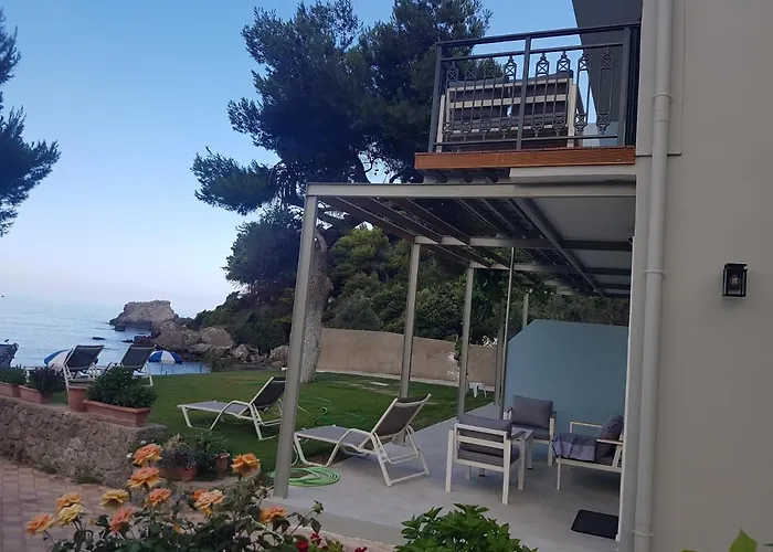 Glyfada Beach Hotel 3*