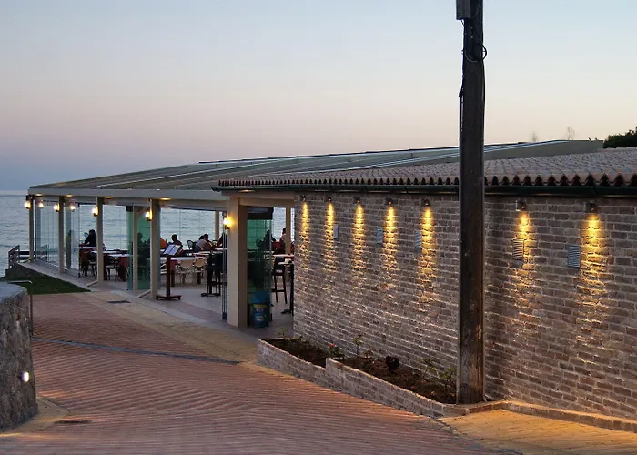 Glyfada Beach Hotel 3*